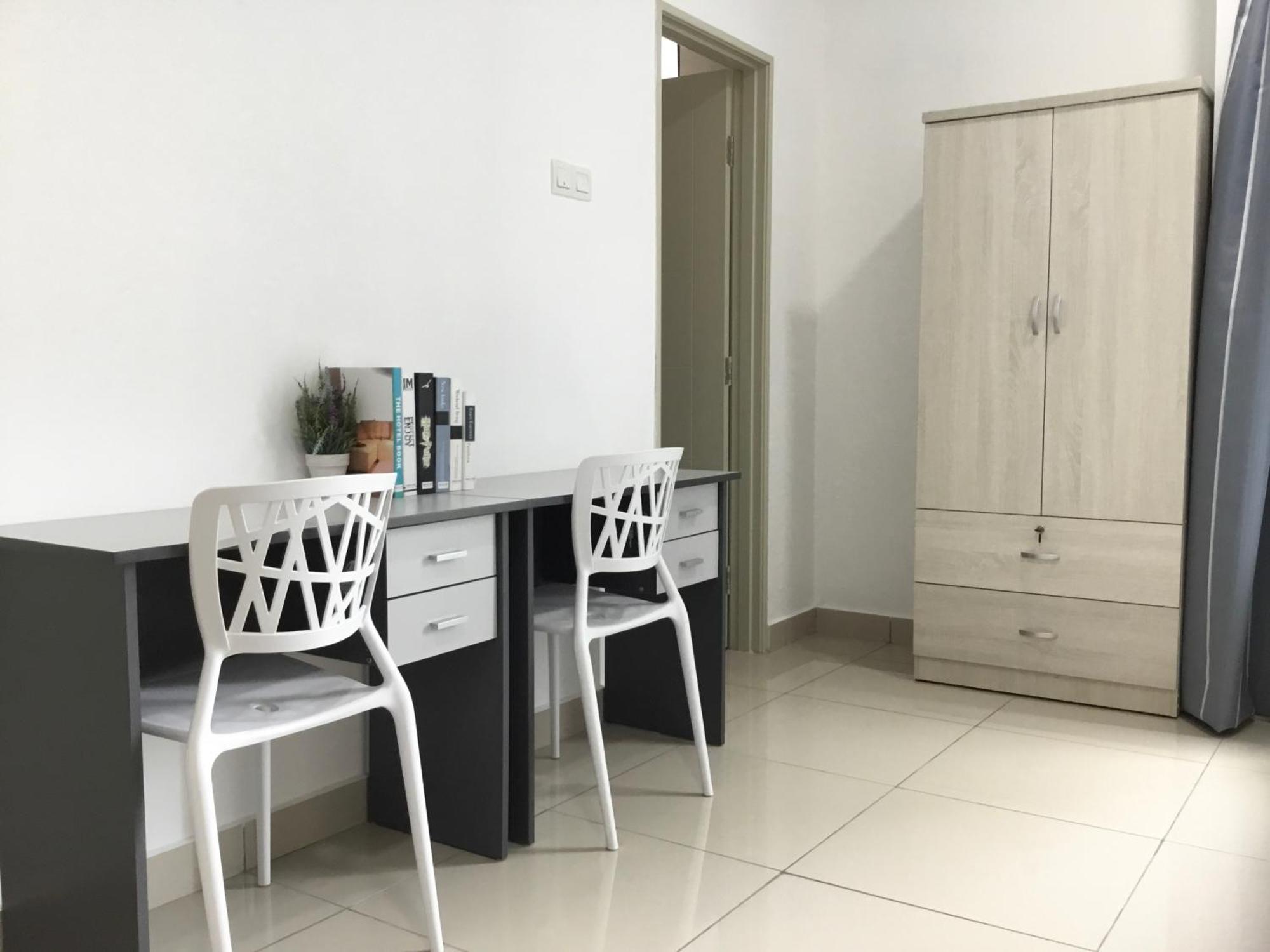 The Meadow Park Apartment Кампар Стая снимка